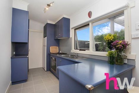 Property photo of 30 Lomond Terrace East Geelong VIC 3219