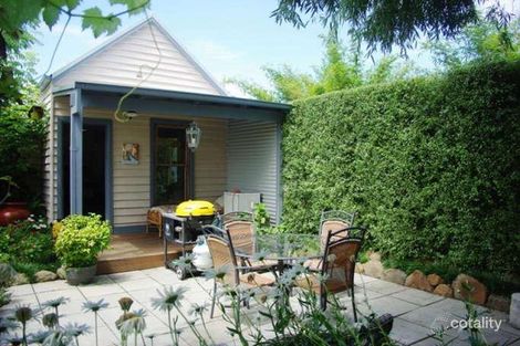 32 Hoyer St, Cobargo, NSW 2550