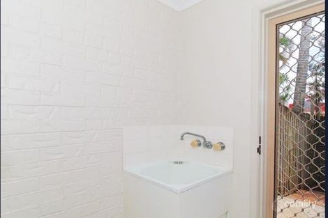 Property photo of 2/4 Fermont Road Underwood QLD 4119