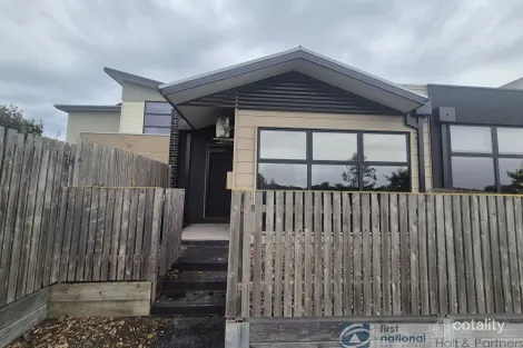 28 Abercrombie Ave, Keysborough, VIC 3173