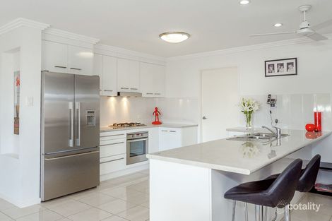 Property photo of 10 Grasstree Crescent Kirkwood QLD 4680