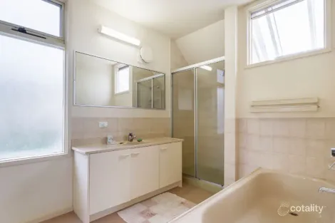 Property photo of 6 Ramsay Close Doncaster East VIC 3109