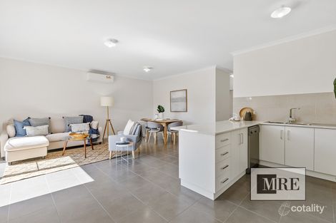 1/8 Somerset Cres, Mansfield, VIC 3722