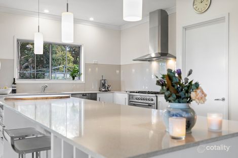 Property photo of 50 Munro Road Hampton QLD 4352