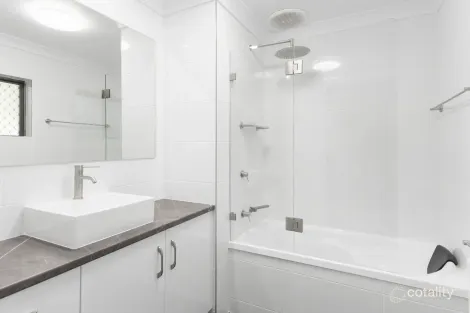 Property photo of 4/6 Payne Street Mangerton NSW 2500