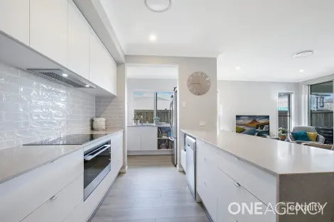 Property photo of 33 Whitsunday Street Newport QLD 4020