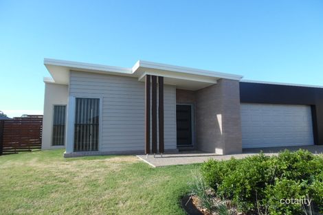 17 Lawson Rd, Urraween, QLD 4655