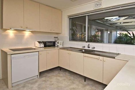 Property photo of 7 Cousins Street Karrinyup WA 6018