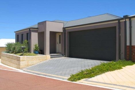 8/5 Calabrese Ave, Wanneroo, WA 6065