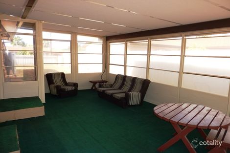 Property photo of 21 Mumford Crescent Dubbo NSW 2830