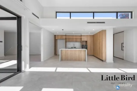 Property photo of 12 Markham Street Mawson ACT 2607