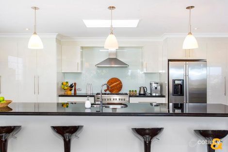 Property photo of 20 Kiarama Avenue Kiama Downs NSW 2533