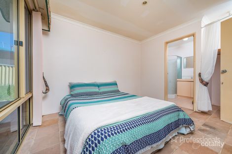 Property photo of 19 Newlyn Place Yanchep WA 6035