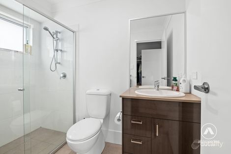 Property photo of 10 Hobson Place Boronia Heights QLD 4124