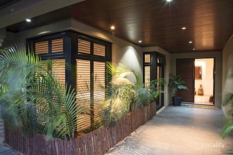 Property photo of 5 Crocker Place Karrinyup WA 6018