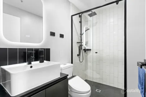 Property photo of 201/82 Bulla Road Strathmore VIC 3041