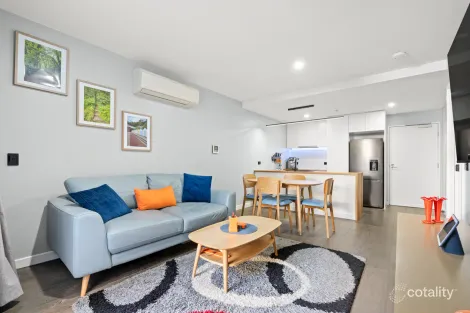 201/82 Bulla Rd, Strathmore, VIC 3041