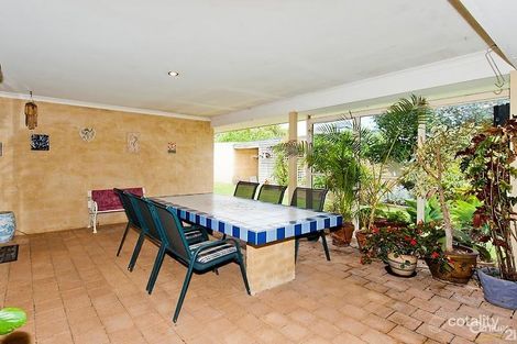 Property photo of 54 Paradise Circuit Halls Head WA 6210