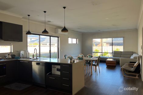25 Lenigas Cres, Manor Lakes, VIC 3024