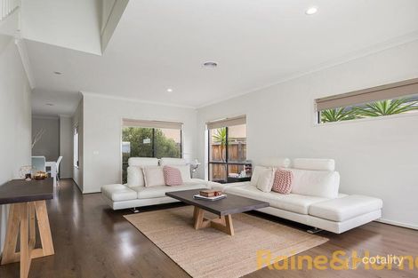 Property photo of 49 Riviera Drive Hillside VIC 3037