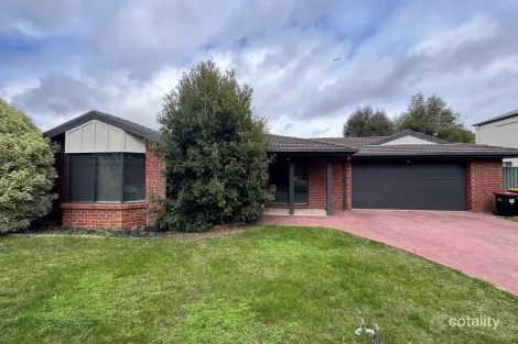 18 Chisholm Dr, Caroline Springs, VIC 3023