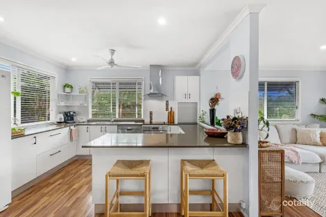 Property photo of 2 South Molle Boulevard Cannonvale QLD 4802