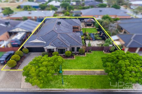 Property photo of 7 Indigo Square Brookfield VIC 3338