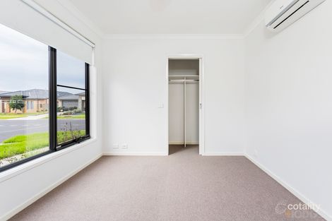 Property photo of 1 Yutika Street Werribee VIC 3030