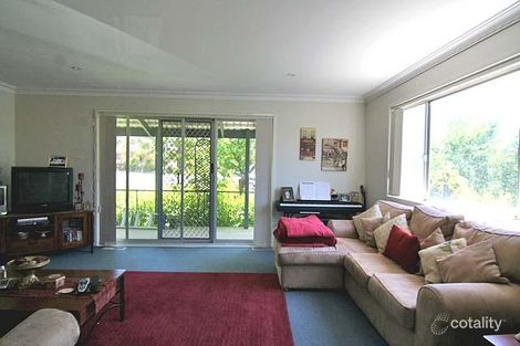 42 Dixon Dr, Holder, ACT 2611