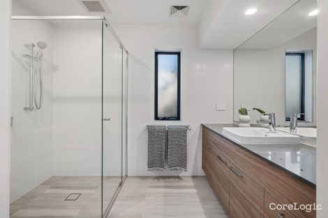 Property photo of 1 Elmswood Lane Gledswood Hills NSW 2557