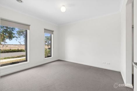 Property photo of 21 Karinya Way Harkness VIC 3337