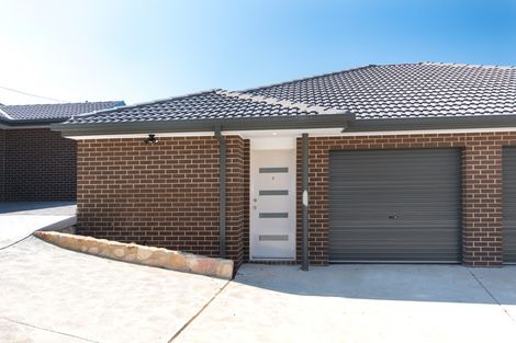 Property photo of 2/71 Bennelong Crescent Macquarie ACT 2614