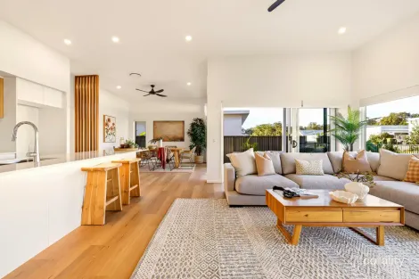 60 Golden Pine Way, Palmwoods, QLD 4555