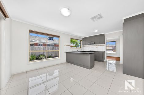 Property photo of 1/69 Timele Drive Hillside VIC 3037