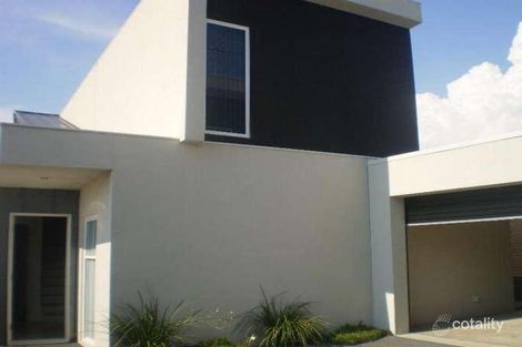 98 Blackshaws Rd, South Kingsville, VIC 3015