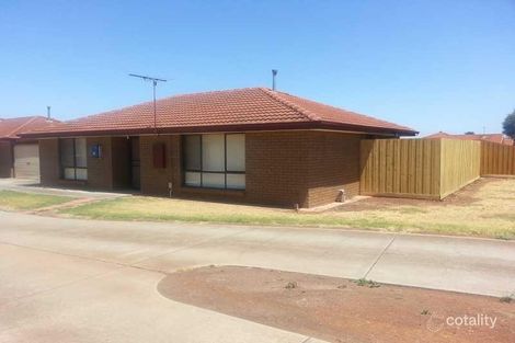 12/55-61 Barries Rd, Melton, VIC 3337