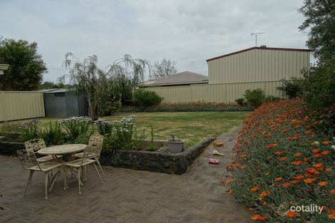 8b Ashrose Dr, Withers, WA 6230