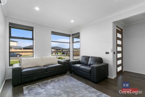 Property photo of 11 Durrand Court Yinnar VIC 3869