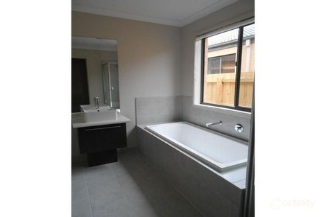 Property photo of 19 Fitzwilliam Drive Doreen VIC 3754