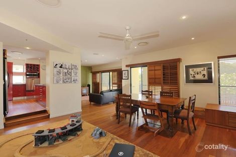 Property photo of 16 Portside Place Bulimba QLD 4171