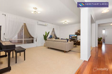 Property photo of 2 Bayside Drive Point Cook VIC 3030