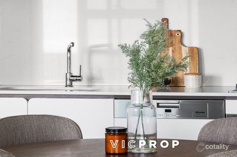 Property photo of 102/642 Doncaster Road Doncaster VIC 3108