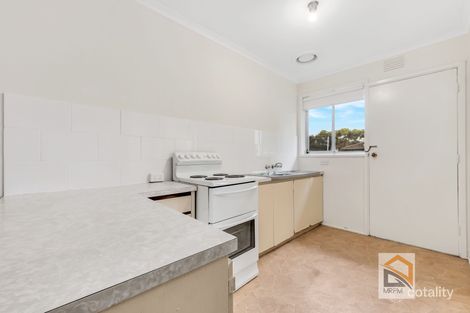 Property photo of 4/28 Minogue Crescent Hoppers Crossing VIC 3029