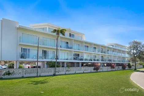 Property photo of 17/98 Dee Why Parade Dee Why NSW 2099