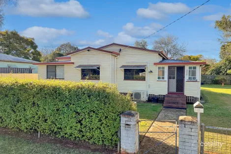 8 Toomey St, Kingaroy, QLD 4610