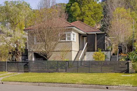 32 Railway Ave, Austinmer, NSW 2515