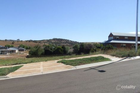 Property photo of 8 Randwick Avenue Bacchus Marsh VIC 3340