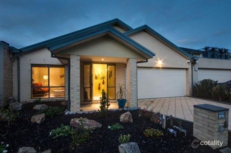 7 Barton Dr, Sandhurst, VIC 3977