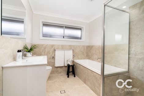 Property photo of 21 Joseph Drive Orange NSW 2800