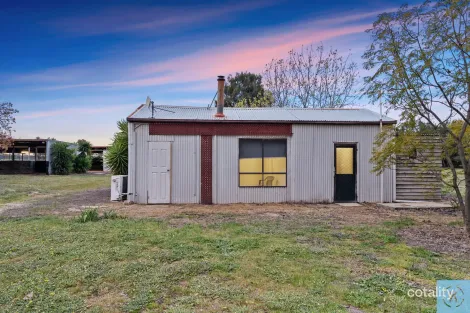 Property photo of 45 Honniball Drive Tocumwal NSW 2714
